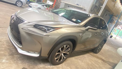 NX 200T F-SPORT 2017
