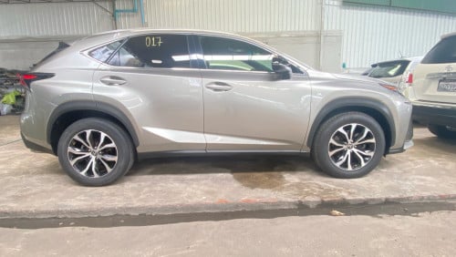 NX 200T F-SPORT 2017