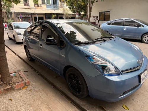 Prius 2007 Half full ម្ចាស់ទី2 ផ្លាកលេខ2BSxxxx ម៉ាសុីនអាគុយ ABS ម៉ាសុីនត្រជាក់ នៅអែម