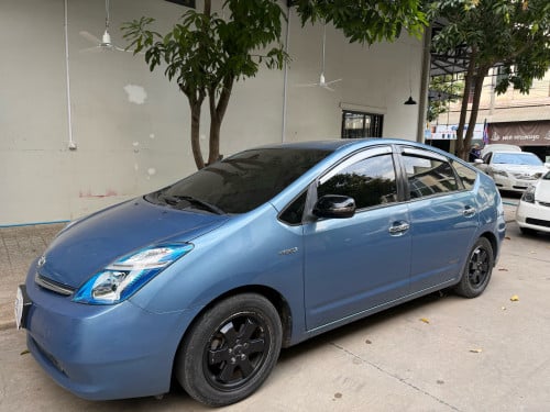 Prius 2007 Half full ម្ចាស់ទី2 ផ្លាកលេខ2BSxxxx ម៉ាសុីនអាគុយ ABS ម៉ាសុីនត្រជាក់ នៅអែម