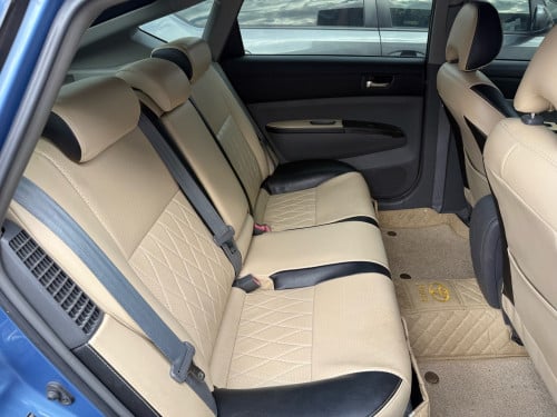 Prius 2007 Half full ម្ចាស់ទី2 ផ្លាកលេខ2BSxxxx ម៉ាសុីនអាគុយ ABS ម៉ាសុីនត្រជាក់ នៅអែម