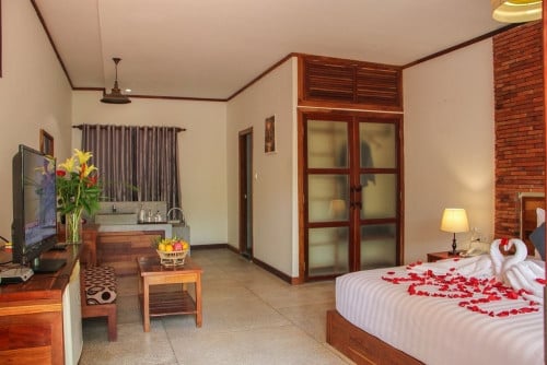 Room single and double for rent