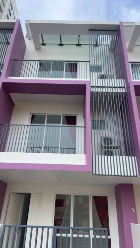Shophouse for sale -Worldbridge Village