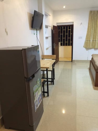 Studio Room for Rent in BKK2 单间出租