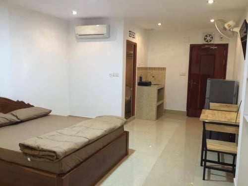 Studio Room for Rent in BKK2 单间出租