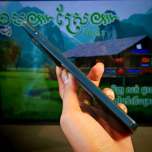 Tecno Camon 30 5G (វ៉ៃដូរបាន)មានធានាច្បាស់លាស់ត្រឹមត្រូវ