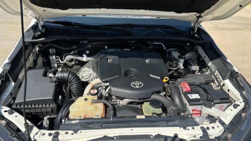 Totoya hilux revo V  2022 ឡានស្អាត តំលៃ 34500$ចចារ
