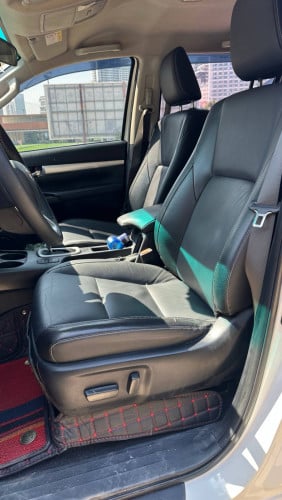 Totoya hilux revo V  2022 ឡានស្អាត តំលៃ 34500$ចចារ