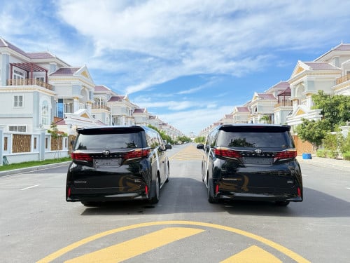 TOYOTA ALPHARD 2024
