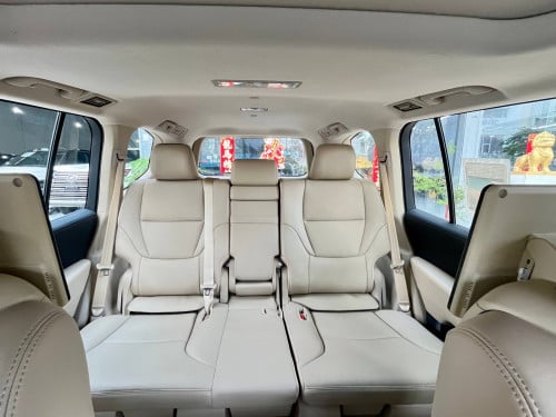 Toyota Land Cruiser GXR twin turbo 3.5 សាំង​