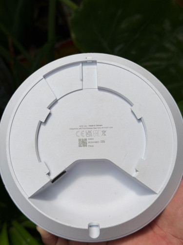 Unifi U6+ for sell ធានាជូន១ខែ