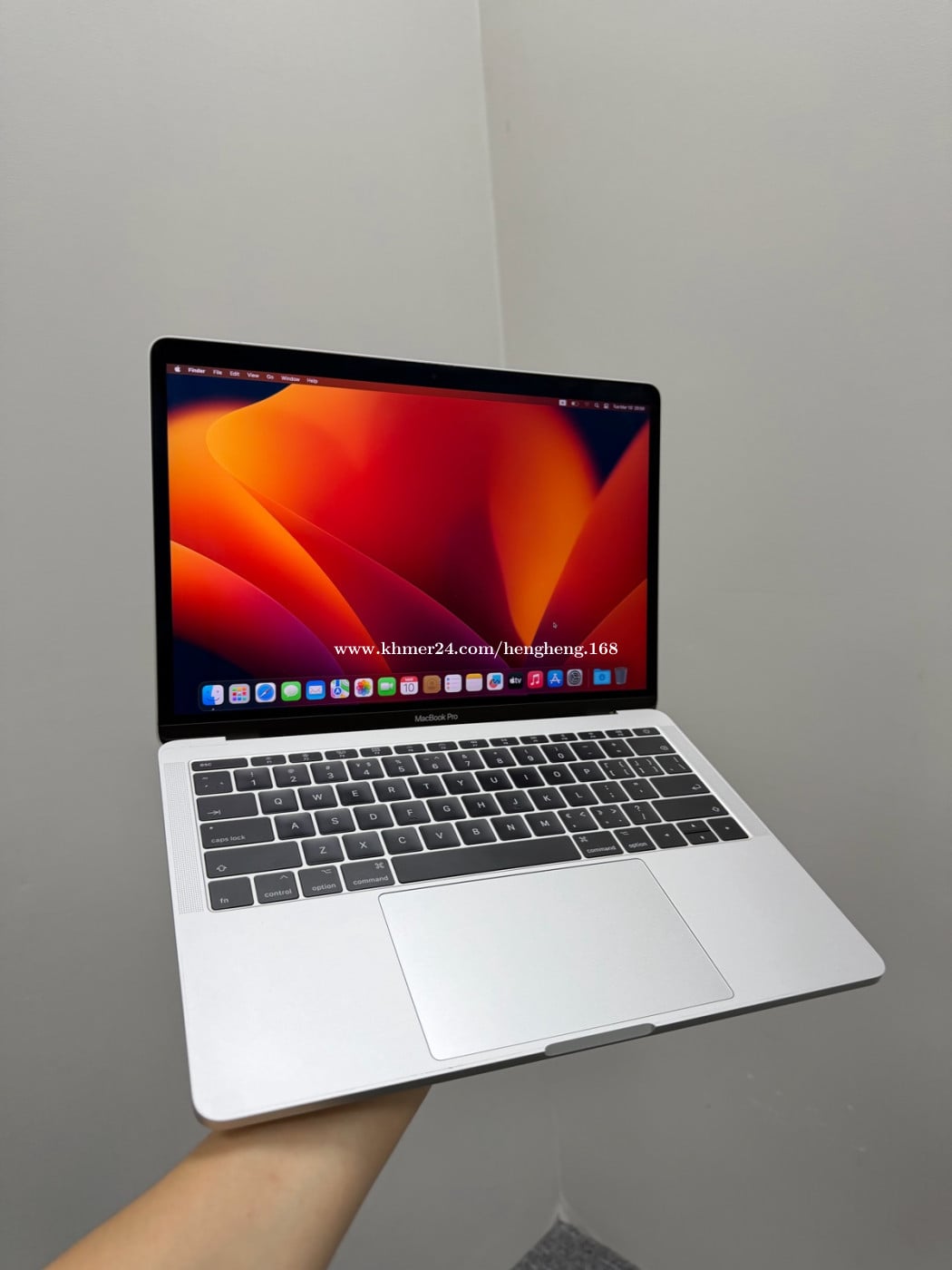 Macbook Pro 2017 (ថ្មីស្អាត 99%)