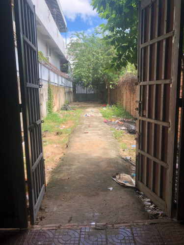 ផ្ទះអាជីវកម្មសំរាប់ជួល