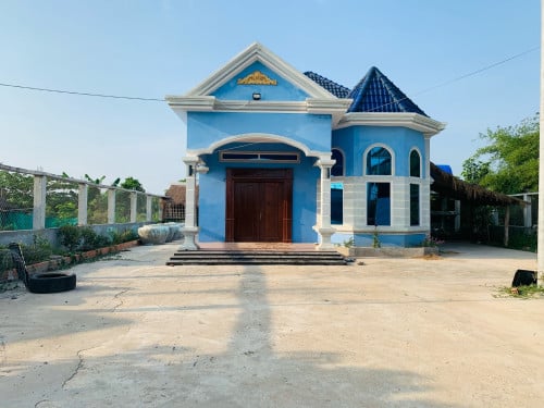 ផ្ទះនៅកំពង់ស្ពឺ ត្រូវការលក់បន្ទាន់