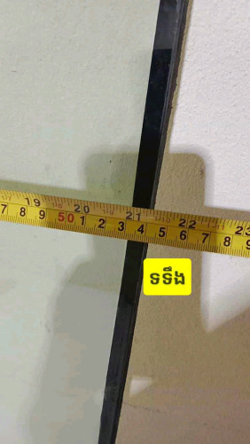 កញ្ចក់5.5 ×1ម៉ែត.2 ចូលស្តុតហើយបងបងត្រូការអាចកាម៉ង់បានលក់មួយ 1$នឹង1.5$តាមធំតូច ទីតាំងកំបូល