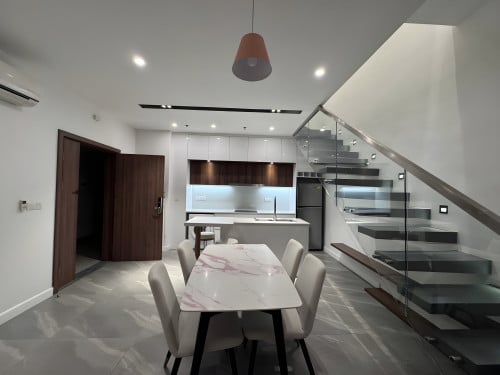 𝐅𝐨𝐫 𝐑𝐞𝐧𝐭: Duplex 2-Bedroom Apartment – Chroy Changvar