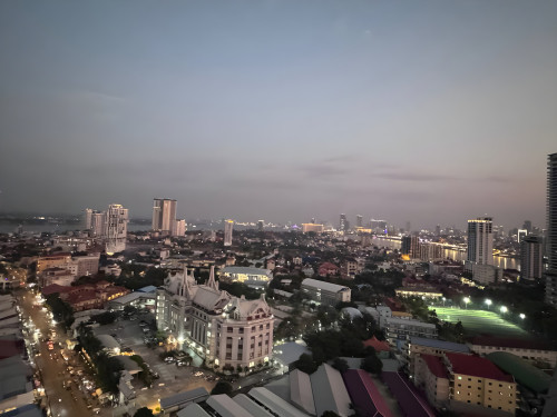 𝐅𝐨𝐫 𝐑𝐞𝐧𝐭: Duplex 2-Bedroom Apartment – Chroy Changvar