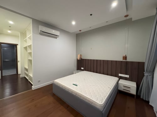 ๐
๐จ๐ซ ๐๐๐ง๐ญ: Duplex 3-Bedroom Apartment โ Chroy Changvar