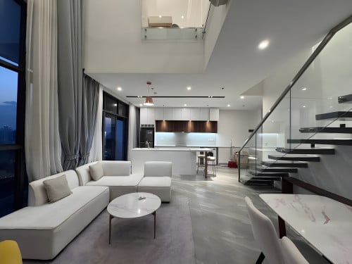 𝐅𝐨𝐫 𝐑𝐞𝐧𝐭: Duplex 3-Bedroom Apartment – Chroy Changvar