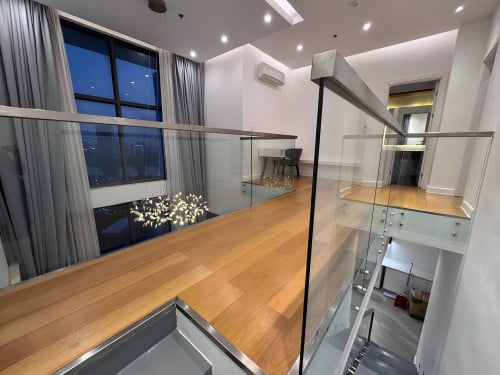 ๐
๐จ๐ซ ๐๐๐ง๐ญ: Duplex 3-Bedroom Apartment โ Chroy Changvar