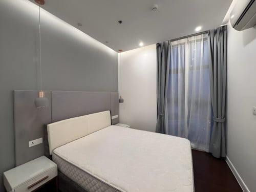๐
๐จ๐ซ ๐๐๐ง๐ญ: Duplex 3-Bedroom Apartment โ Chroy Changvar