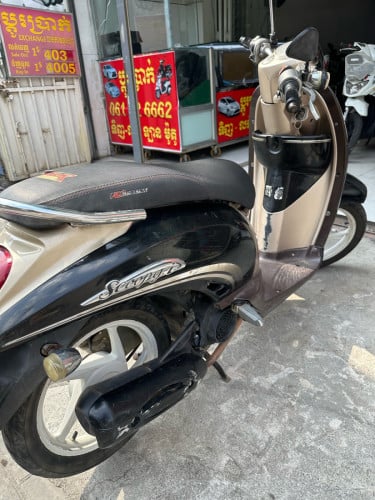 លក់Honda scoopy