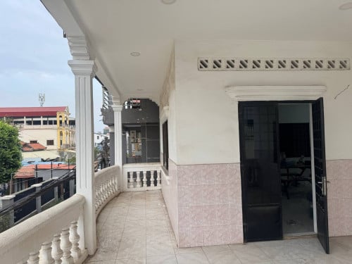 ផ្ទះលក់ (ជិតផ្សារប៉េសេ បឹងទំពុន) | House for SALE!