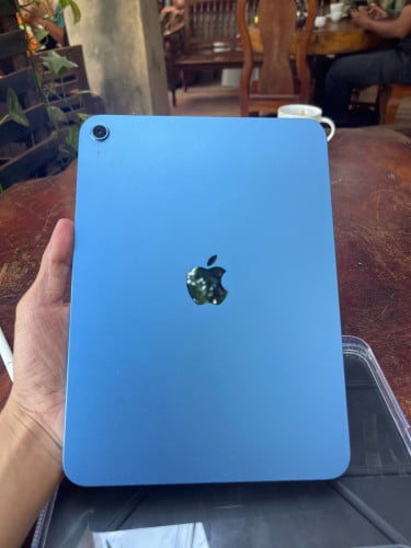 លក់ Ipad A16 ZP នៅថ្មី 99%