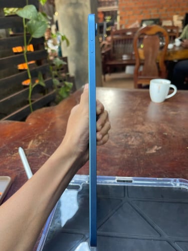 លក់ Ipad A16 ZP នៅថ្មី 99%