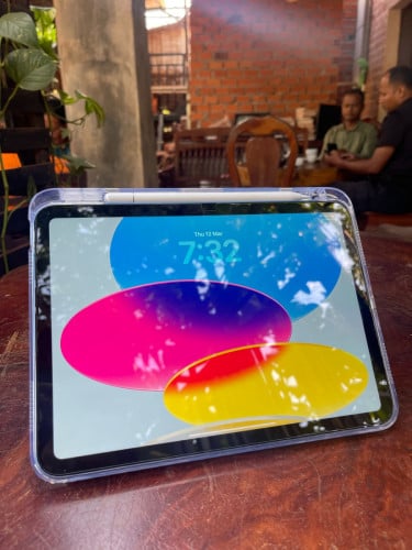 លក់ Ipad A16 ZP នៅថ្មី 99%
