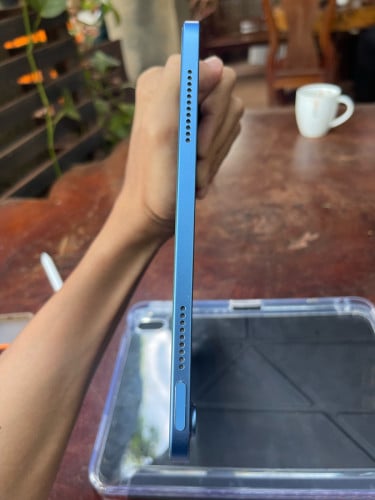 លក់ Ipad A16 ZP នៅថ្មី 99%