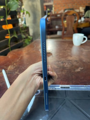 លក់ Ipad A16 ZP នៅថ្មី 99%