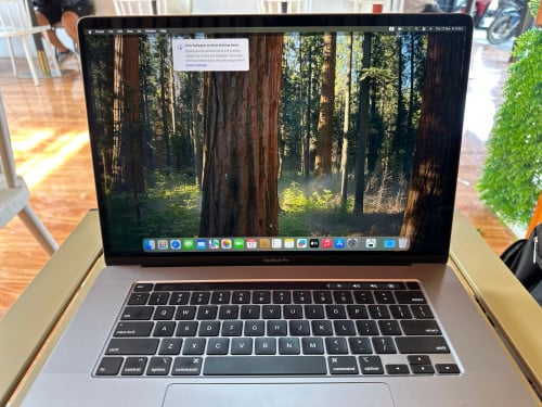 តម្លៃទាបជាងទីផ្សារ! MacBook Pro 16” i9 | RAM 32GB | GPU 4GB | SSD លឿនខ្លាំង – ត្រឹមតែ $680!