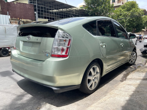 តម្លៃ​ចចារ​  Pruis 07 Touring  ហ្វូលអុបសិន  ពណ៌​ទឹកសណ្តែក(ហ្គិច)​ ​ សន្លឹក​ពន្ធ​ថ្មី​