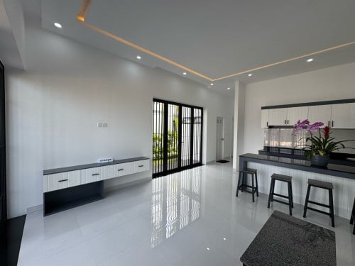 🏡វីឡា​ ភ្លោះ ​​ រចនា​ម៉ូដ​ដ៏ស្រស់​ស្អាតចំងាយ