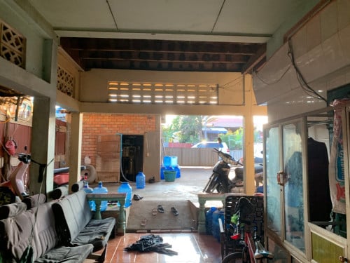 ๐ฆHouse Available for Urgent Sale at a Special Price (Negotiable).