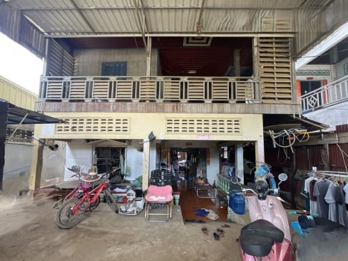 ๐ฆHouse Available for Urgent Sale at a Special Price (Negotiable).