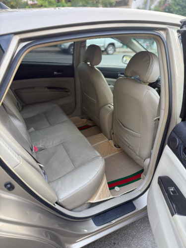 2006 full option ឡានស្អាតអត់ច្រេះពិន្ទុល្អ អាគុយតែម3ឆ្នាំ2014 9900$
