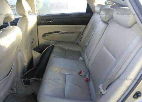 2006 full option ឡានស្អាតអត់ច្រេះពិន្ទុល្អ អាគុយតែម3ឆ្នាំ2014 9900$