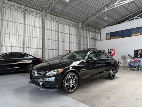 2015 Mercedes-Benz C300 AMG Line​ មានភ្លើង3ពណ៌ កៅអីក្តៅត្រជាក់