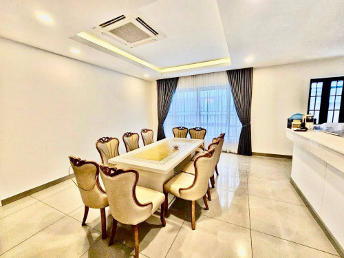 6 Bedrooms Queen Villa for RENT in Borey Chip Mong 60M near New Airport