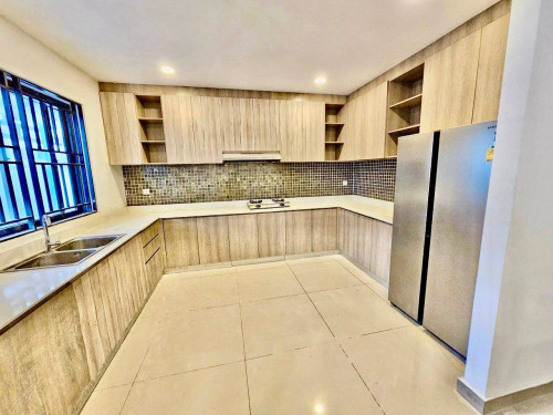 6 Bedrooms Queen Villa for RENT in Borey Chip Mong 60M near New Airport