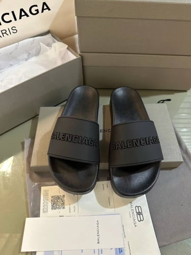 Balenciaga men and women sandals
