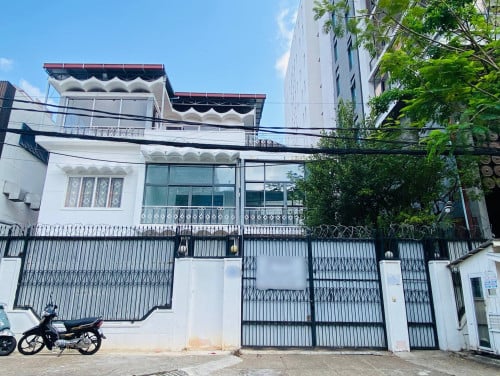 BKK1 House for Rent 金边BKK1整栋出租
