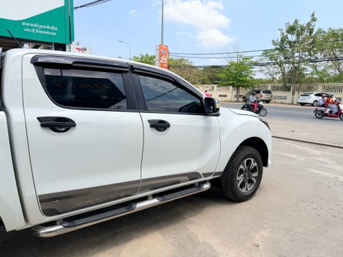 Bt50 2021 Thunder full option