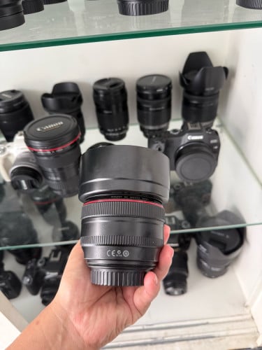 Canon EF 50mm F1.2L USM 97%