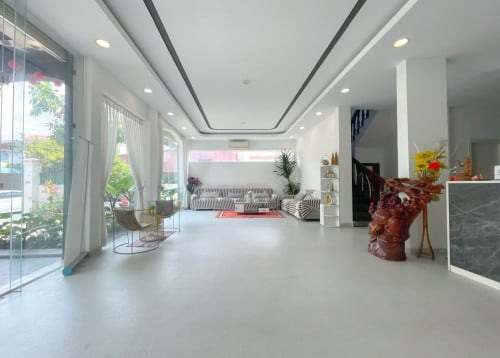 Commercial shop for rent in Tuol Tumpong area ហាងអាជីវកម្មសម្រាប់ជួល នៅទួលទំពូង