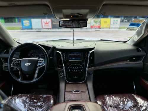 ESCALADE CADILLAC 2015 Full Option