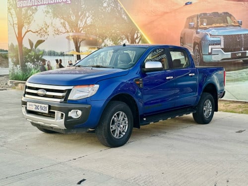 Ford Ranger XLT 3.2 កាប់ពីតាស់ ឡានក្រុមហ៊ុន