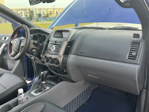 Ford Ranger XLT 3.2 កាប់ពីតាស់ ឡានក្រុមហ៊ុន